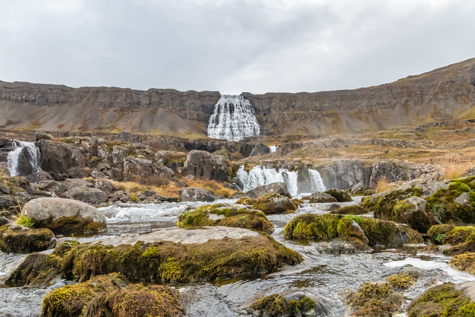 Wodospad Dynjandi - Zachodnie Fiordy Islandia