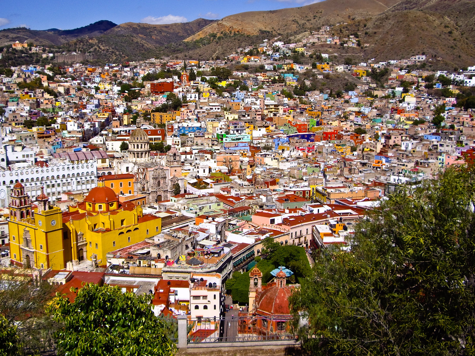 Widok na miasto Guanajuato - atrakcję w Meksyku