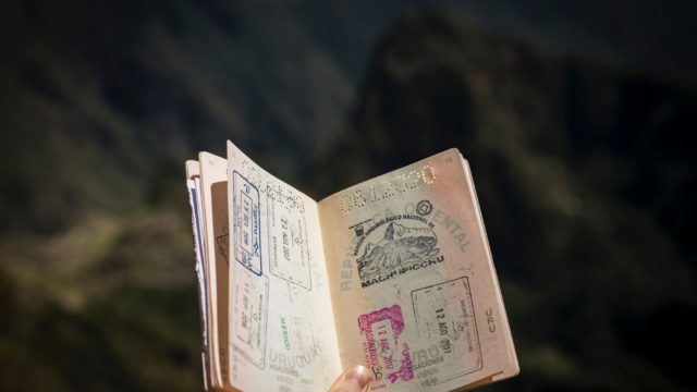Jak wyrobić paszport?